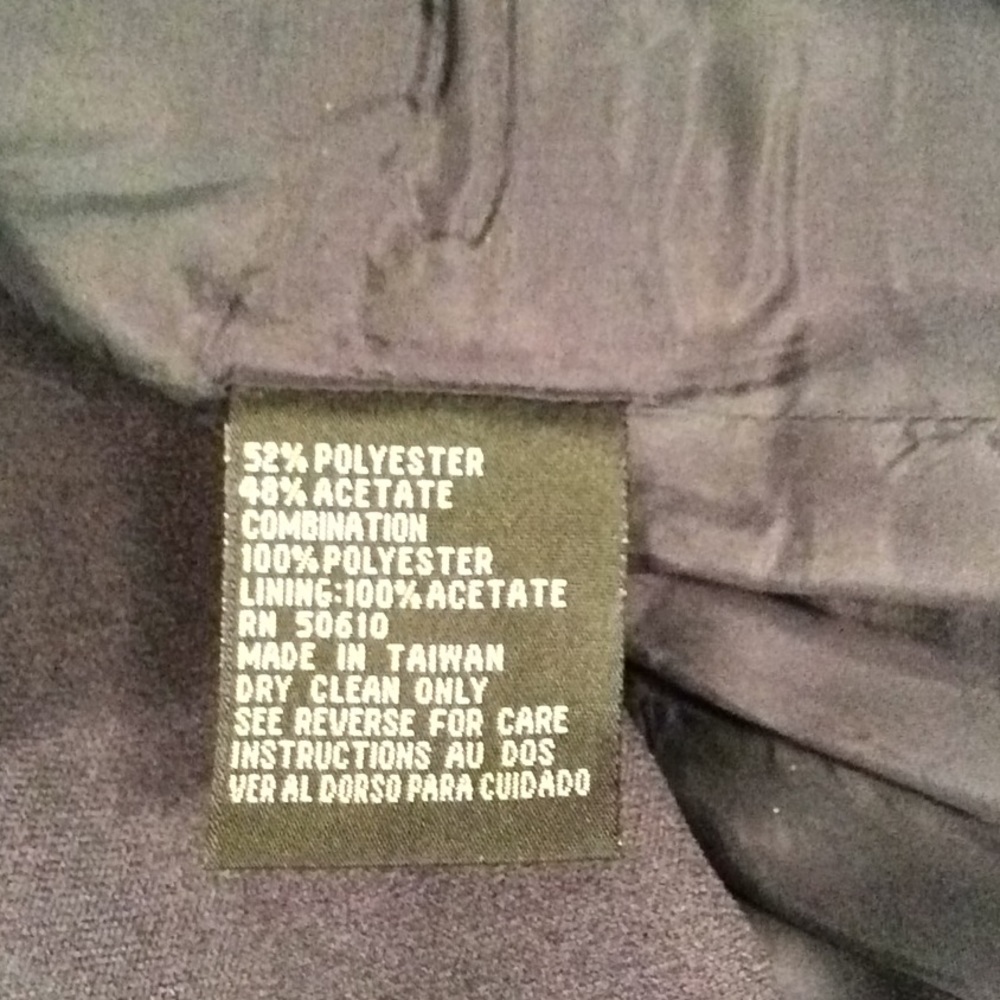 Albert Nipon Petite, 3 Piece Suit. - image 8